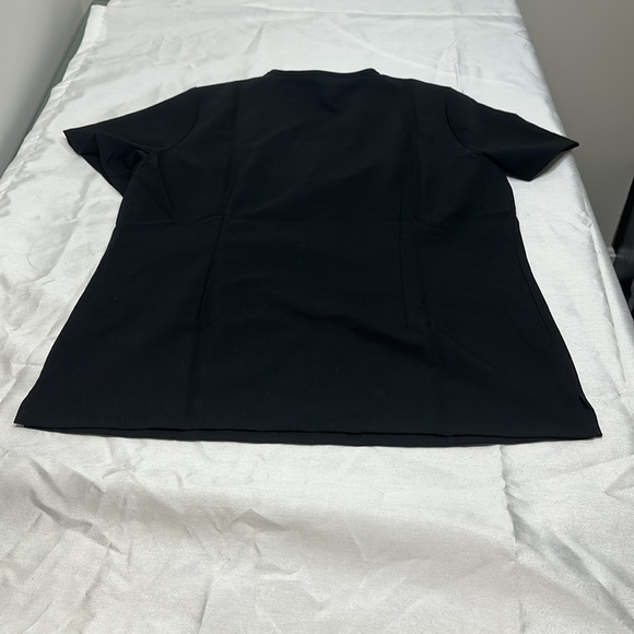 Figs scrub top black size large technical collection - Picture 4 of 4